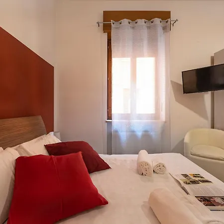 Casa de hóspedes Italianflat - Rentroom Old Town - 200mt To Arena Verona