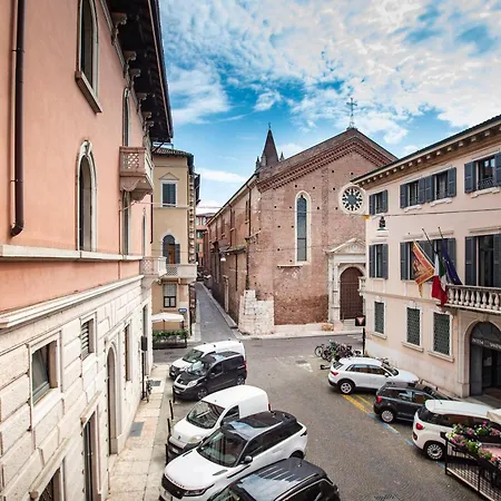 Casa de hóspedes Italianflat - Rentroom Old Town - 200mt To Arena Verona